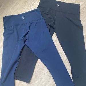 Size 4 cropped leggings. In awesome condition. Lightweight (Nulux, I believe?)